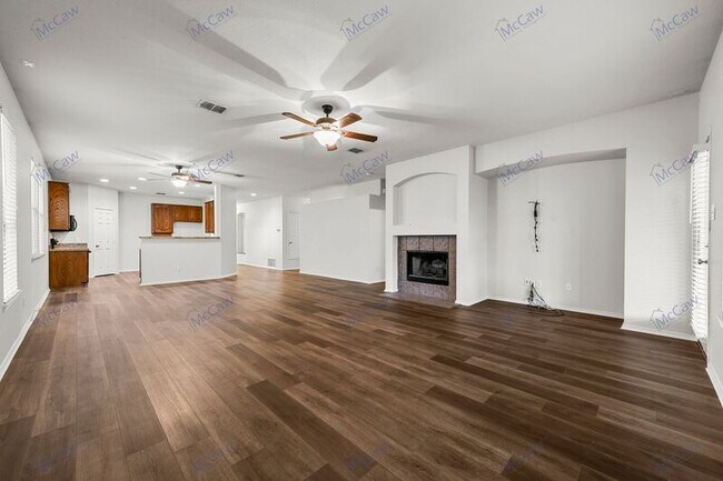 Building Photo - 1004 Riverside Ct