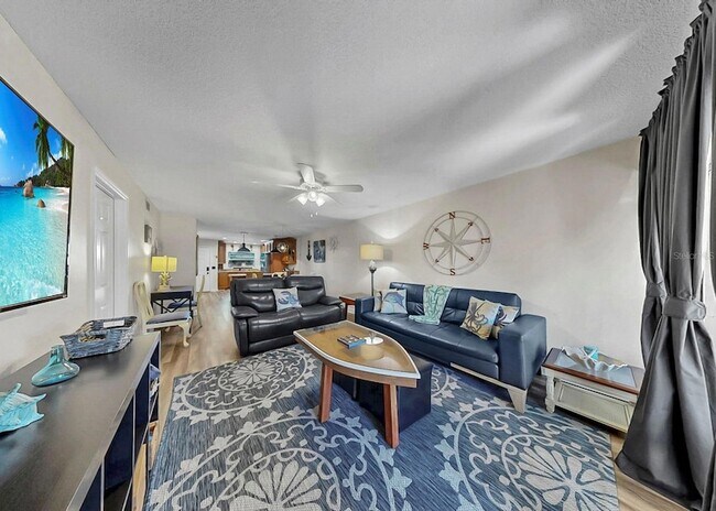 Building Photo - 1028 Apollo Beach Blvd