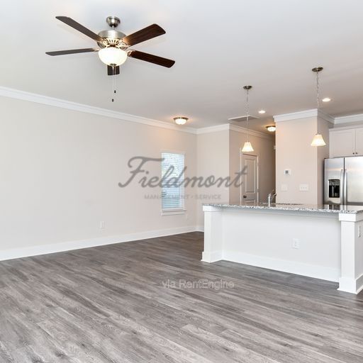 Building Photo - 100 Bluet Ln