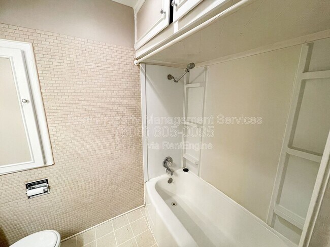 Building Photo - 3105 44th St