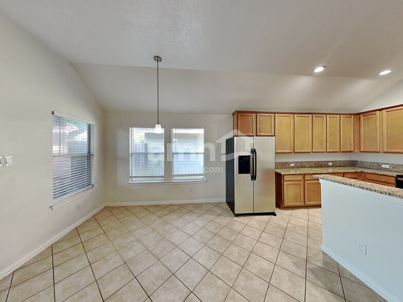 Building Photo - 30919 Blue Ridge Park Ln