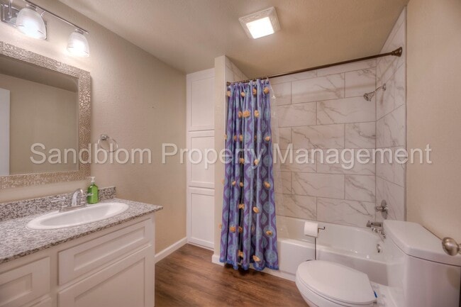 Building Photo - FOR LEASE | Sand Springs | $1445 Rent | Av...