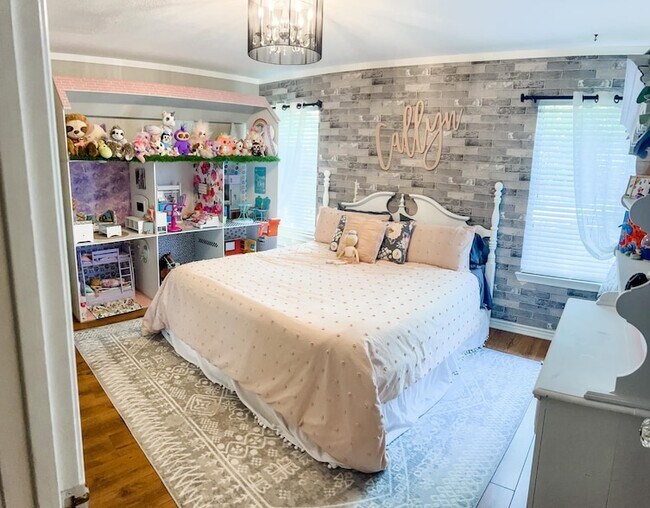 Building Photo - 9017 Conway Rd