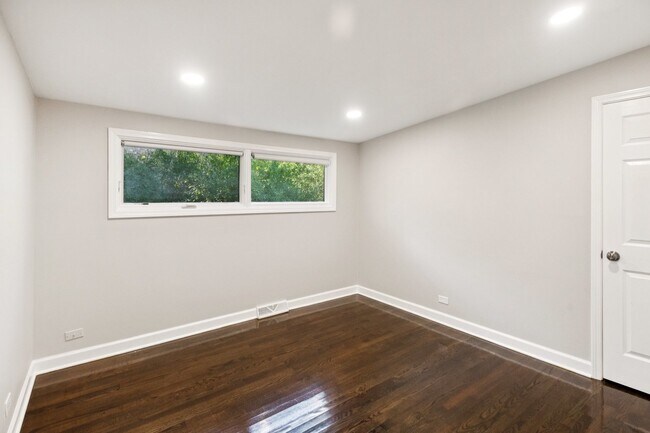 Building Photo - 1321 Heatherfield Ln
