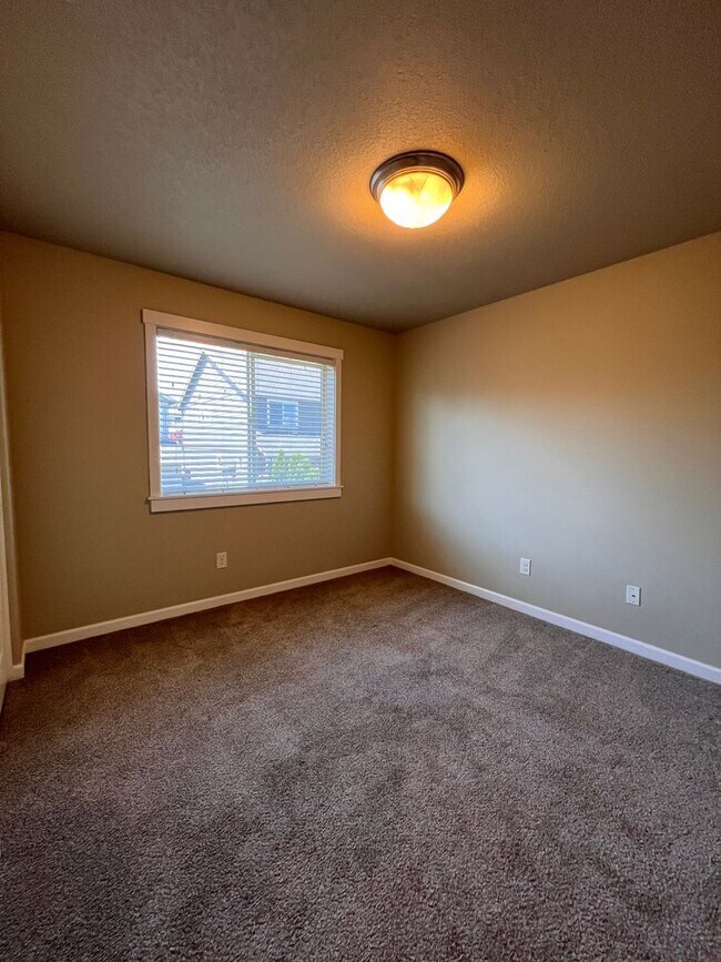 Building Photo - 503 N 41st Pl