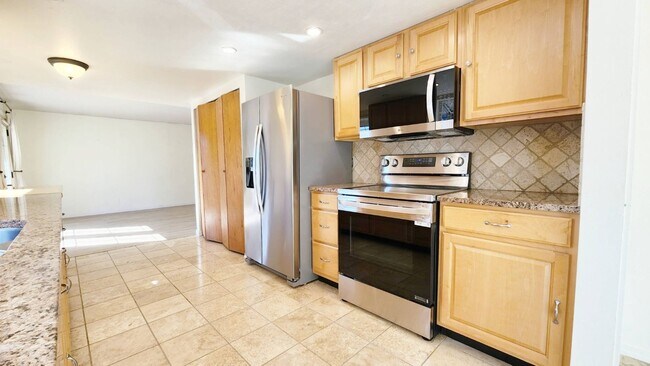 Building Photo - 3bd/1.5ba Bellevue Home