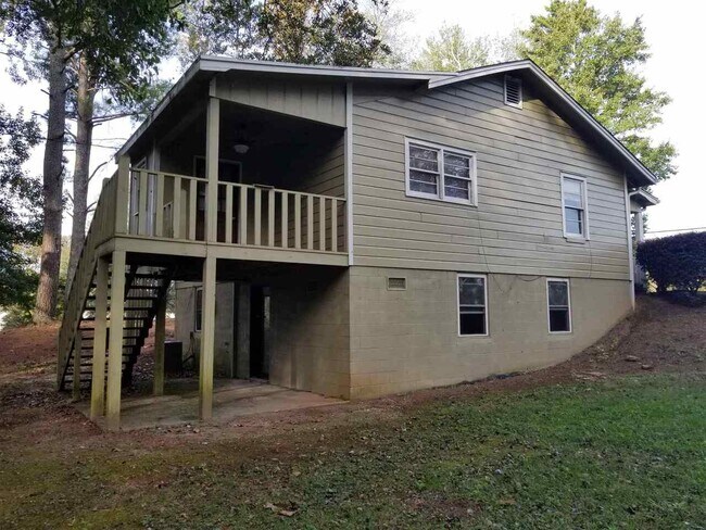 Building Photo - 2084 Brockton Rd