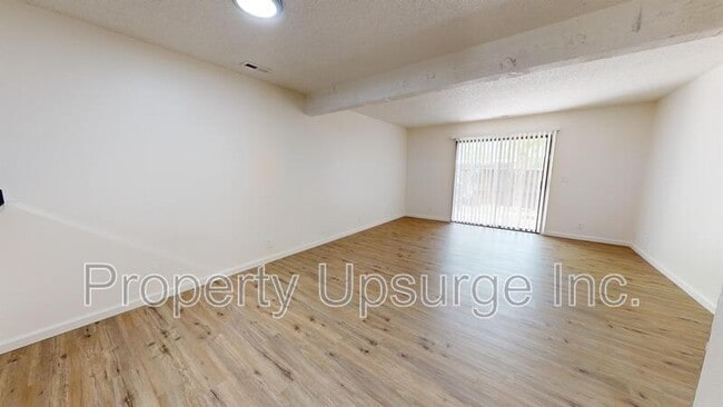 Building Photo - 1282 Wurch Way
