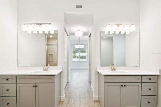 Building Photo - 2973 Breezy Meadows Dr