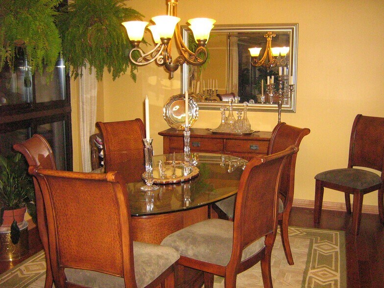 Building Photo - 5120 Maris Ave