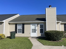 Building Photo - 3220 Chris St