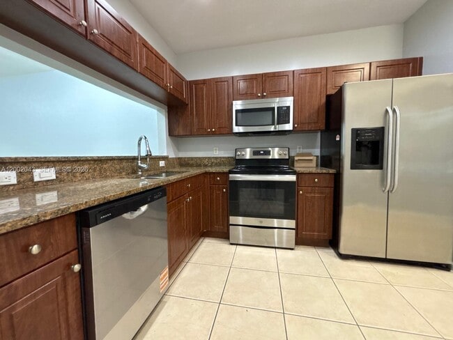 Building Photo - 2741 SW 83rd Ave