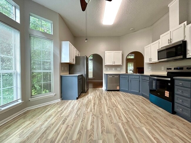 Building Photo - 8607 Kirkley Glen Ln