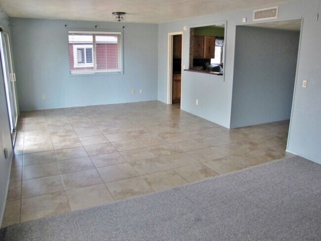 Building Photo - 4BR/2BA/2CG 1416 sq.ft. with storage shed in Sierra Vista, AZ