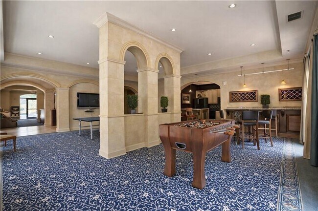 Building Photo - 10 Perimeter Summit Blvd