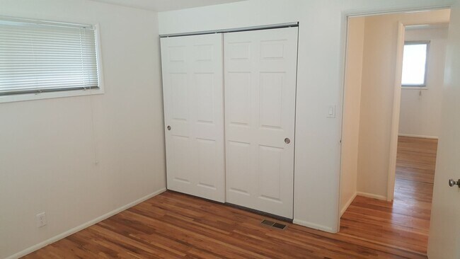 Building Photo - 314 W 1200 N
