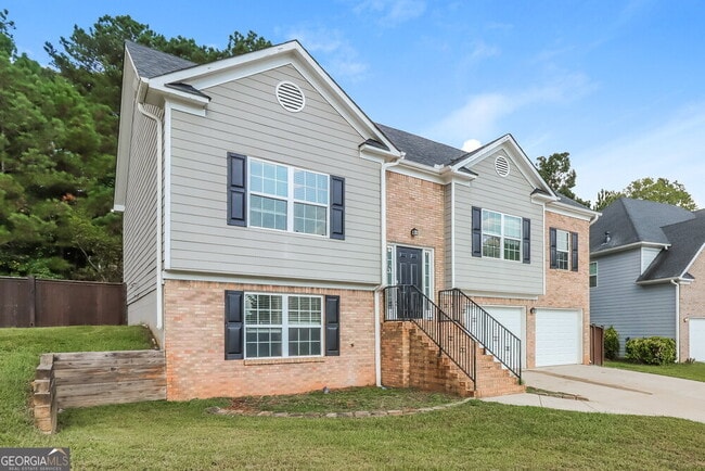 Building Photo - 450 Boxelder Rd