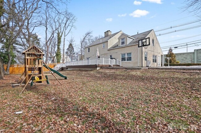 Building Photo - 95 Westons Mill Rd