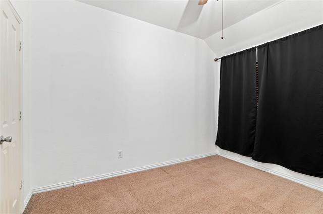 Building Photo - 2121 Castle Creek Dr