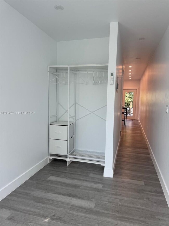 Building Photo - 58xx SW 122nd Ave