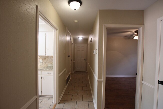 Building Photo - 316 Clemson Dr