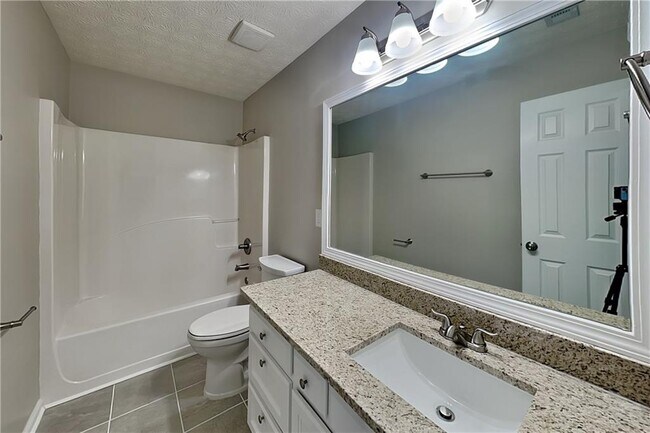 Building Photo - 238 Diamond Valley Pass