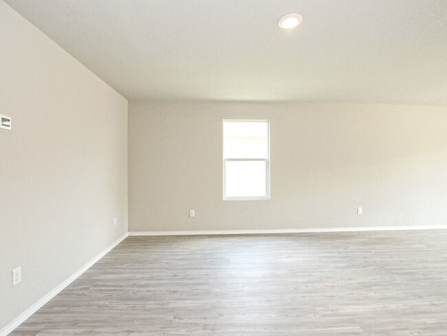 Building Photo - 4 BR /2 BA - 1667 SF Home in Hidden Trails...