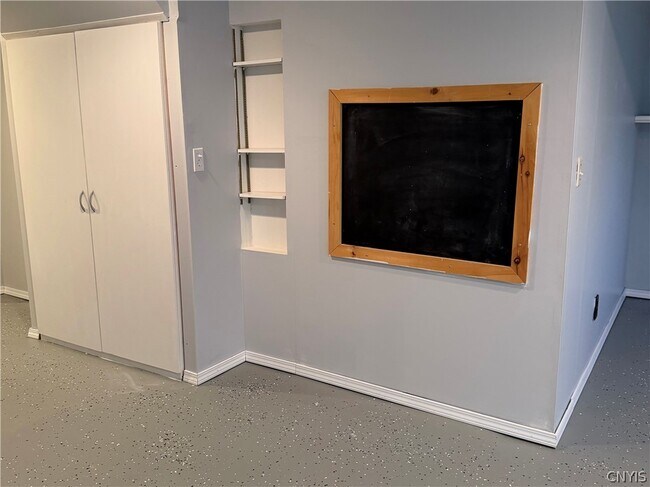 Building Photo - 107 Hadley Dr