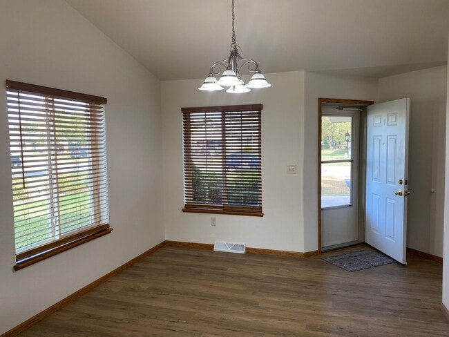 Building Photo - 7311 Ryan Amy Dr
