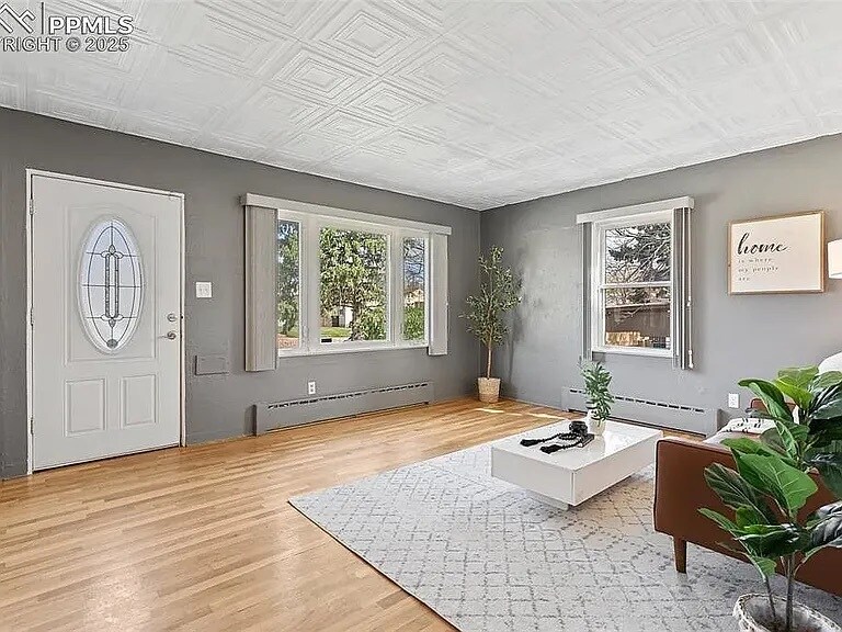 Building Photo - 1638 N Foote Ave