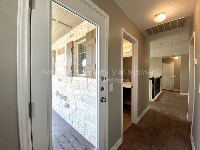 Building Photo - 1206 Ranch Falls
