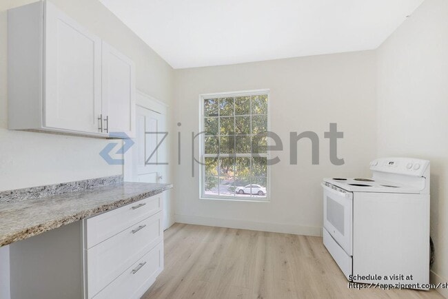 Building Photo - 3711 Wendelkin St