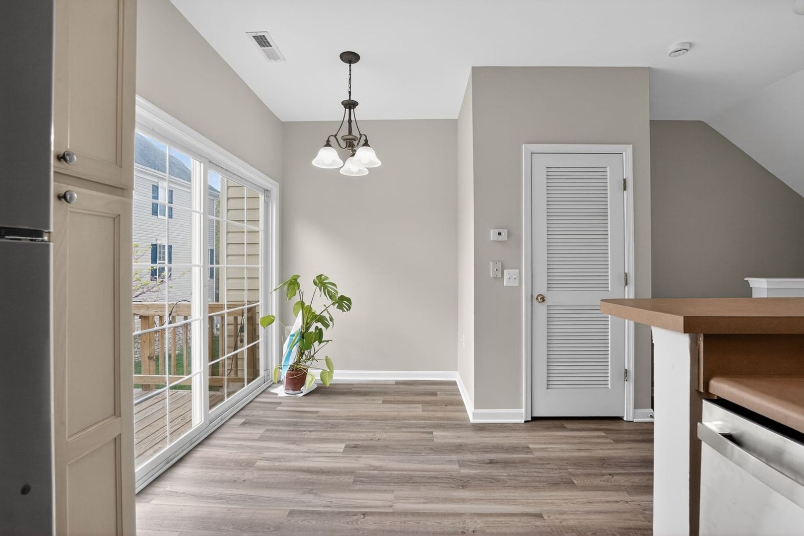 Building Photo - 23185 Blackthorn Square