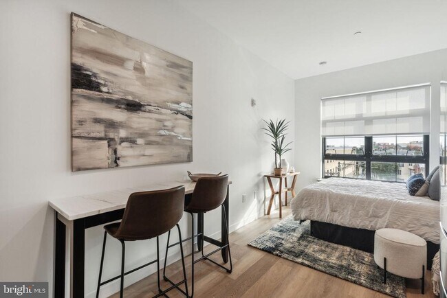 Primary Photo - 1122 Frankford Ave