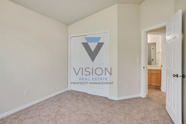 Building Photo - 1482 E 1280 S