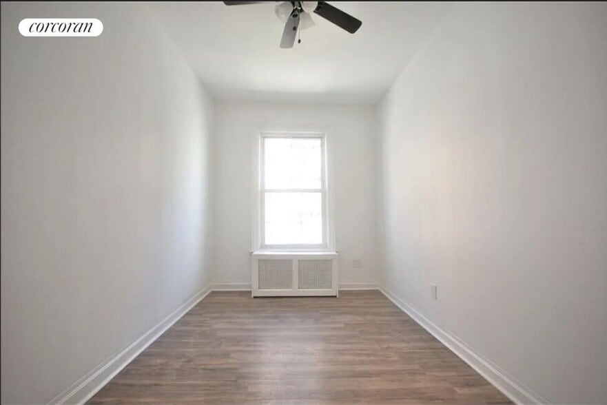 Building Photo - 455 E 96th St