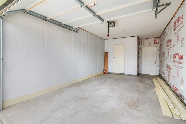 Building Photo - 1211 Gate Ln Dr