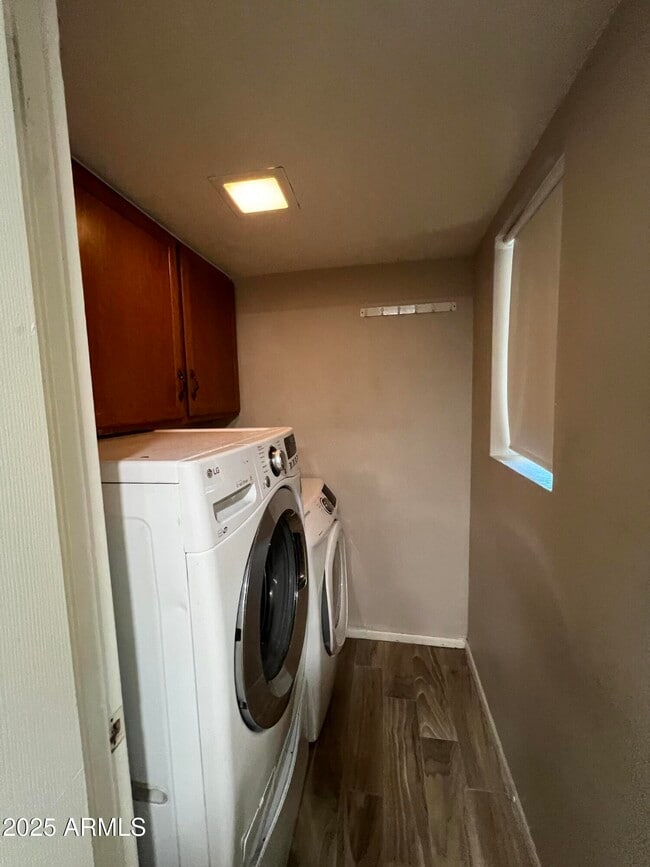 Building Photo - 5819 N 59th Dr
