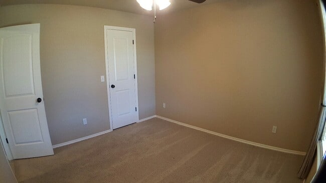 Building Photo - 7041 Cherokee Crossing West