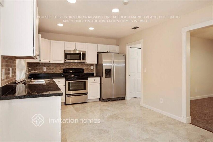 Building Photo - 820 NW 76th Terrace