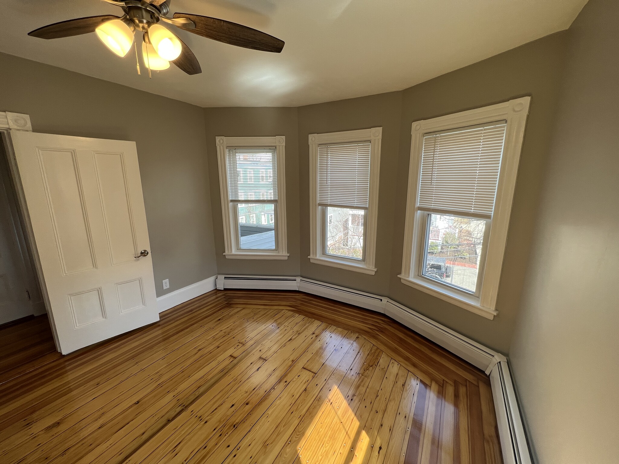 Building Photo - 2 Gilson Ter