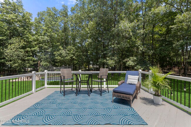 Building Photo - 6 Kindling Way