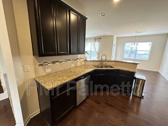 Building Photo - 933 Centennial Dr
