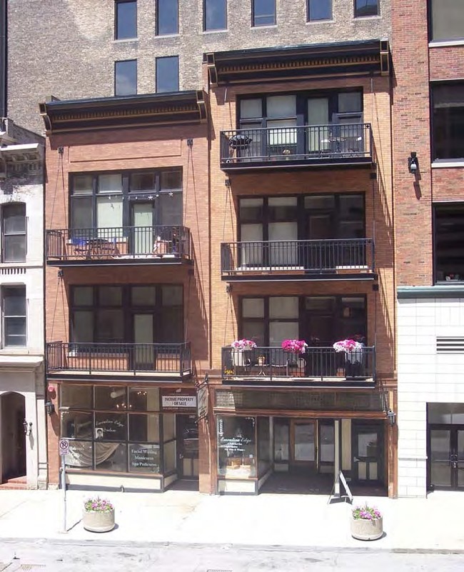Building Photo - 224-226 E Mason St