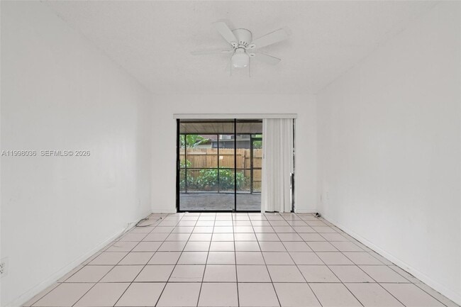 Building Photo - 6916 SW 37th St