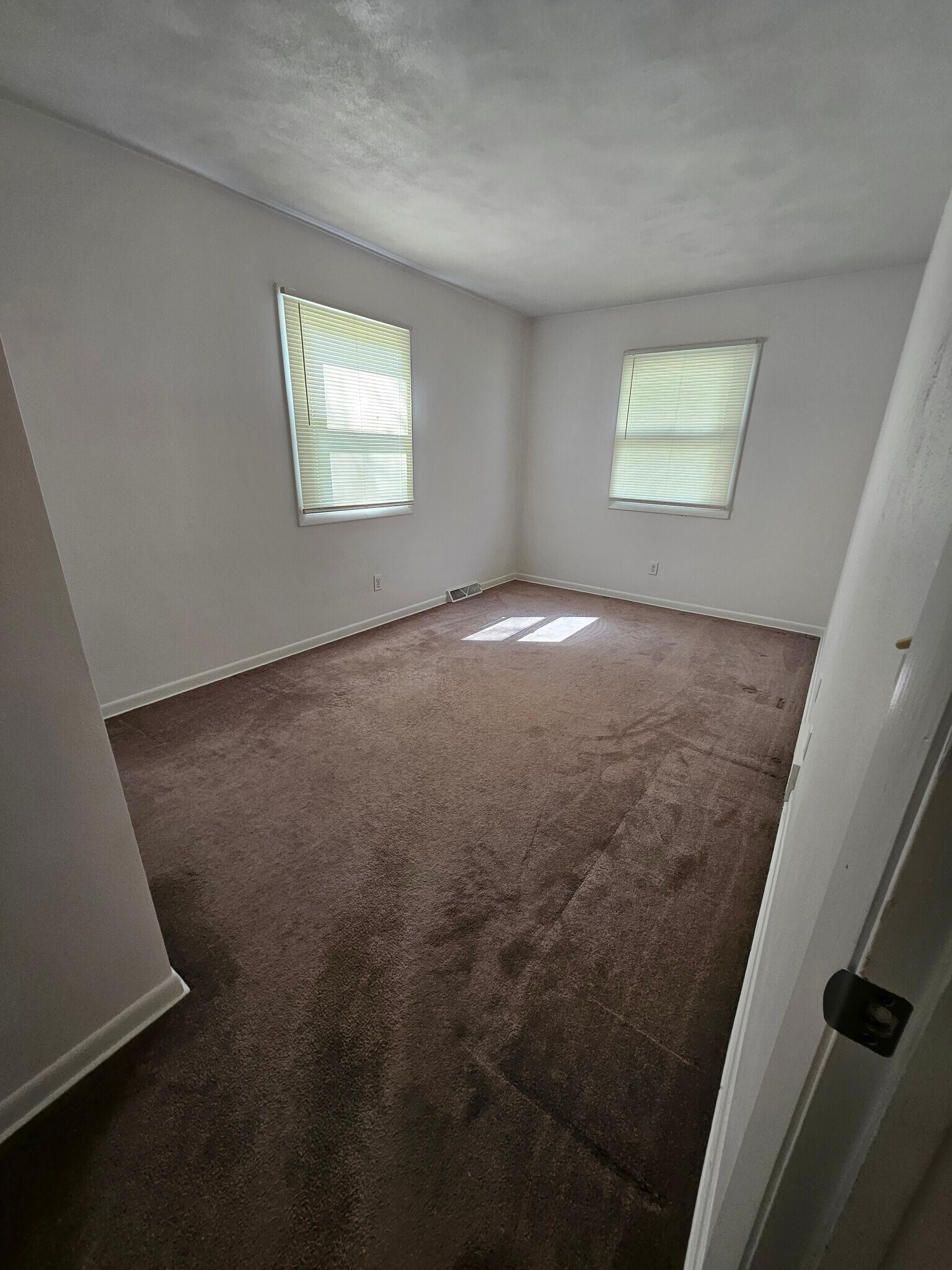 Building Photo - 406 30th Ave