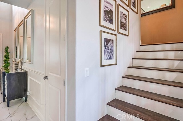 Building Photo - 6850 Lucite Dr