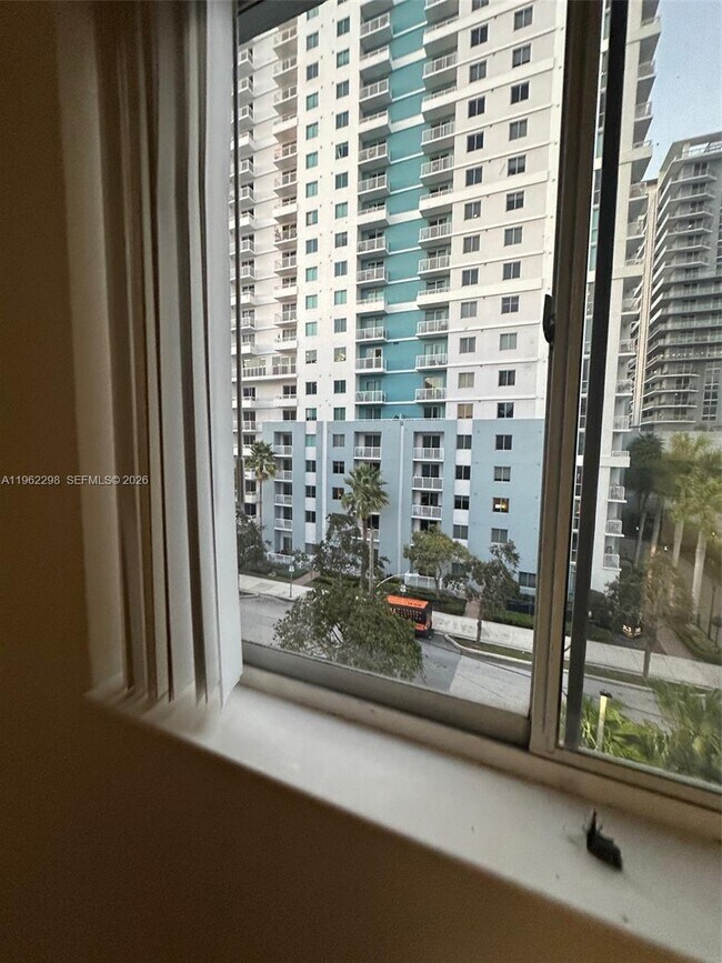 Building Photo - 210 SW 11th St