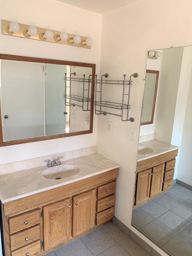 Building Photo - 104 East St