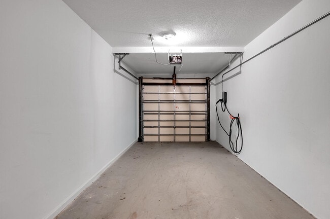 Building Photo - 7888 La Mirada Dr